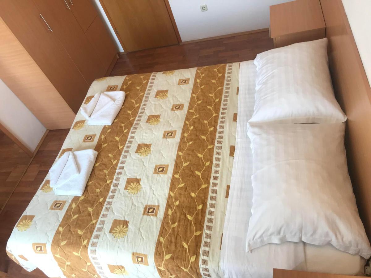 Cosy Sun-Splashed Bedroom - Pansion Hajduk Korčula Eksteriør billede