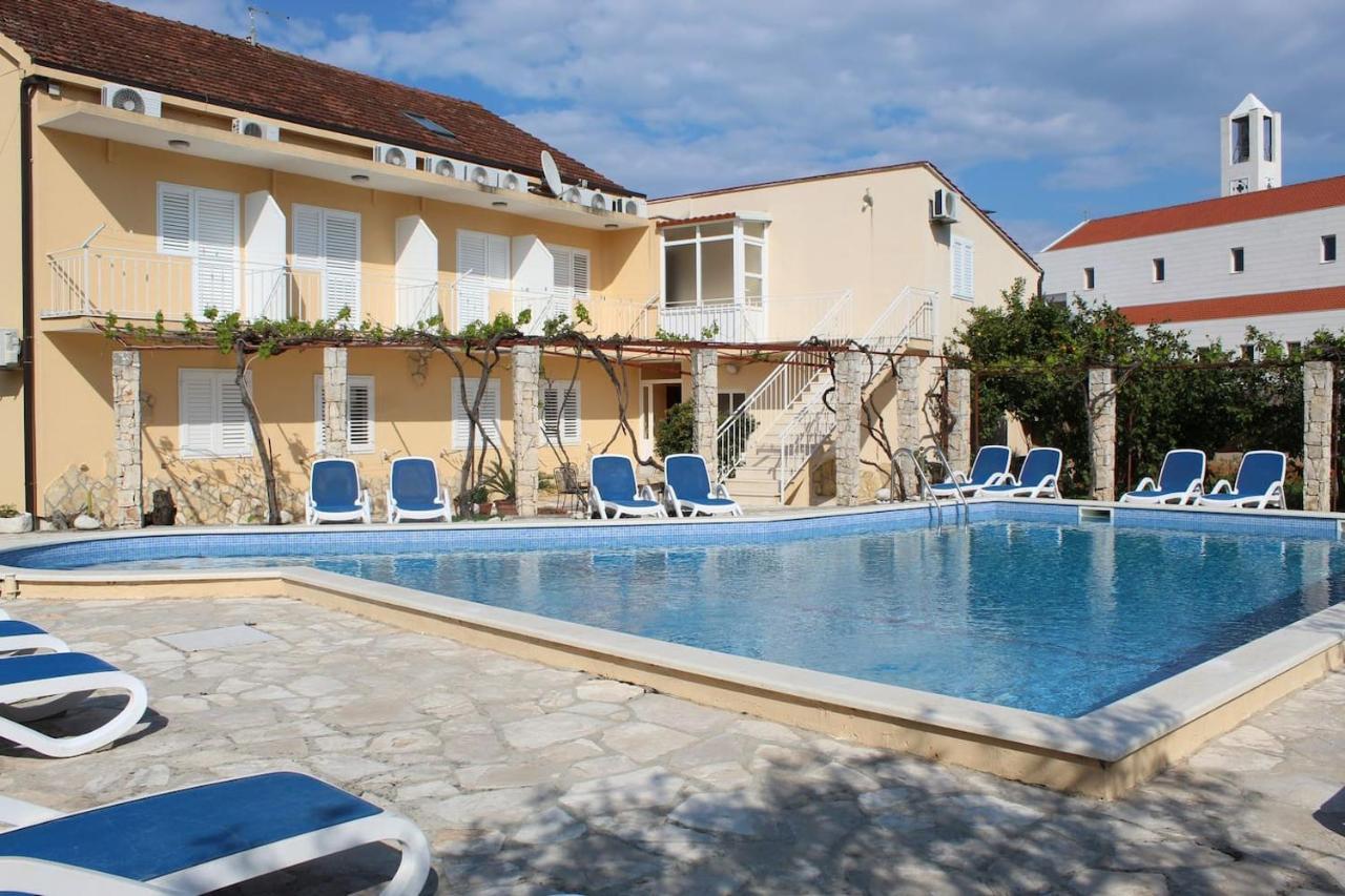 Cosy Sun-Splashed Bedroom - Pansion Hajduk Korčula Eksteriør billede